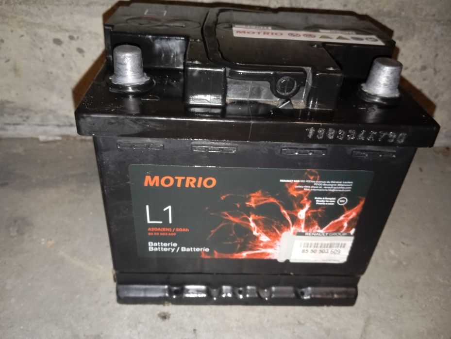 Baterie auto Renault Logan 2024 stare perfecta