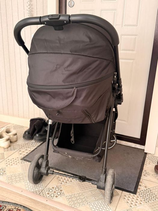 Коляска для ребенка