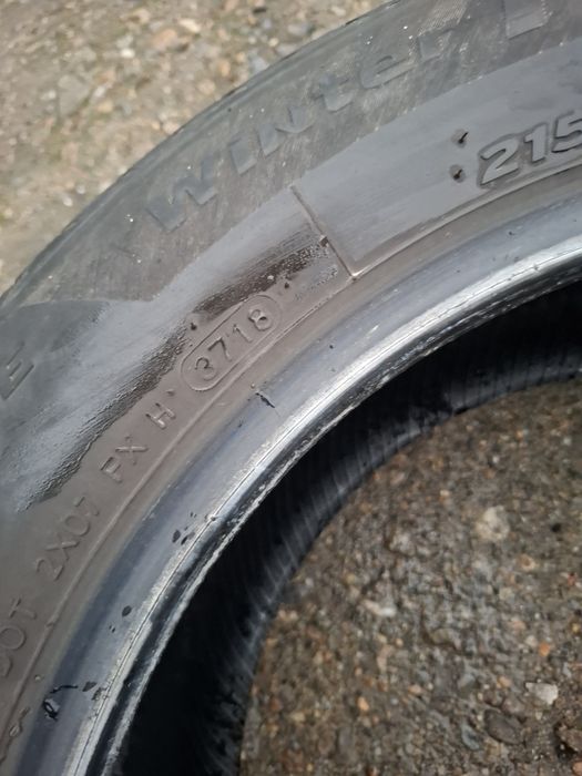Vand 1 sau 2 anvelope 215 60 17  hankook bune de iarna am 3 buc