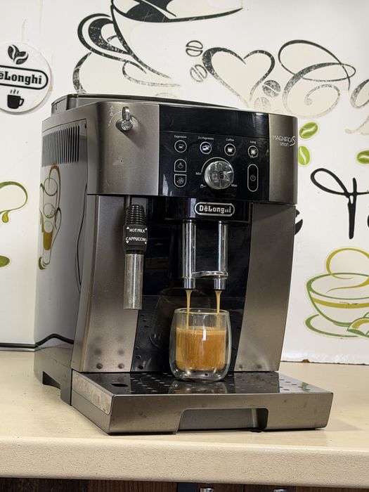Кафемашина кафе автомат delonghi magnifica S SMART с гаранция