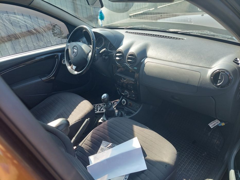 Dezmembrez Piese Duster 2013 4x4 1.6 benzina k4m