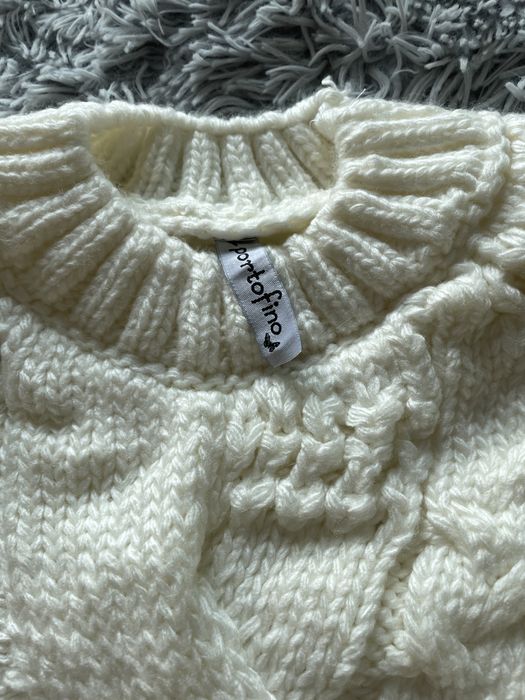 Бял  нов пуловер