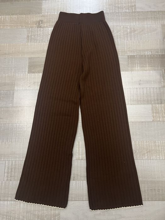 Чисто нов плетен комплект кафяв