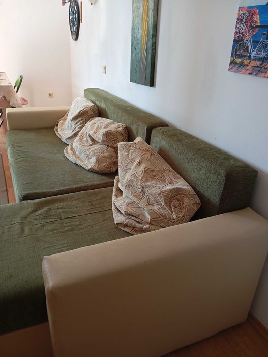 Продавам употребяван диван, Бургас