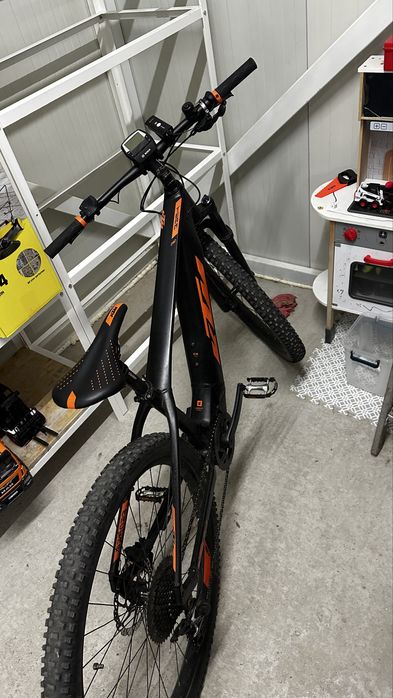 Bicicleta KTM e-mtb