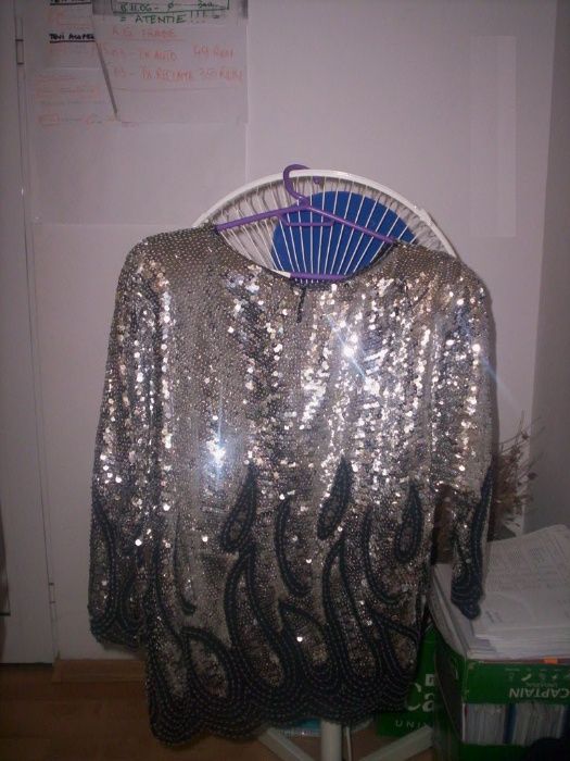 Bluza noua cu paiete lucrata manual pe voal negru-Australia