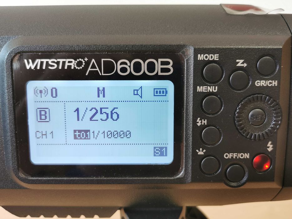 Godox AD600B TTL светкавица