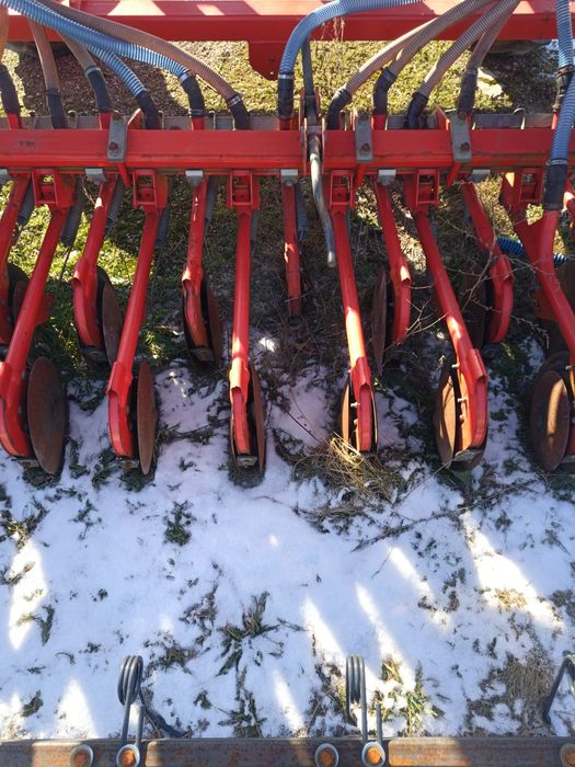 Semănătoare păioase pe discuri