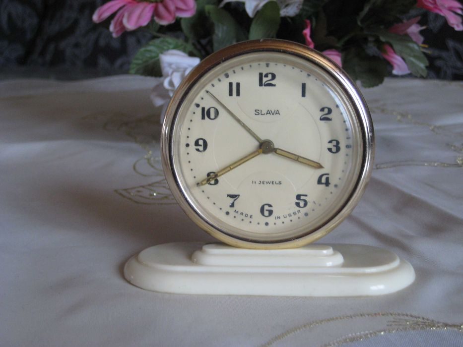 Старинни будилници от времето на СССР работещи