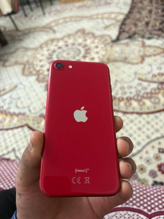 Айфон се  iphone ce