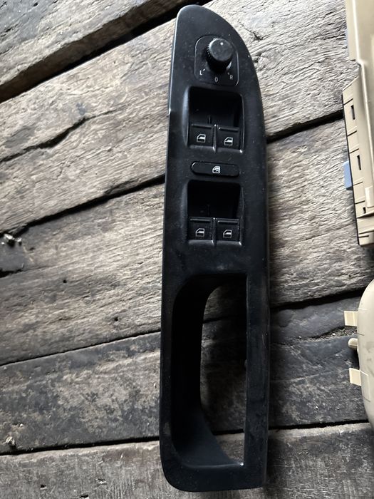 Maner cu butoane usa sofer vw Passat B6