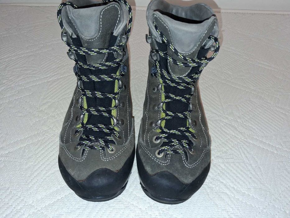 La Sportiva Karakorum GTX № 38, Omega GTX № 37 и ALFA Varde  GTX № 39