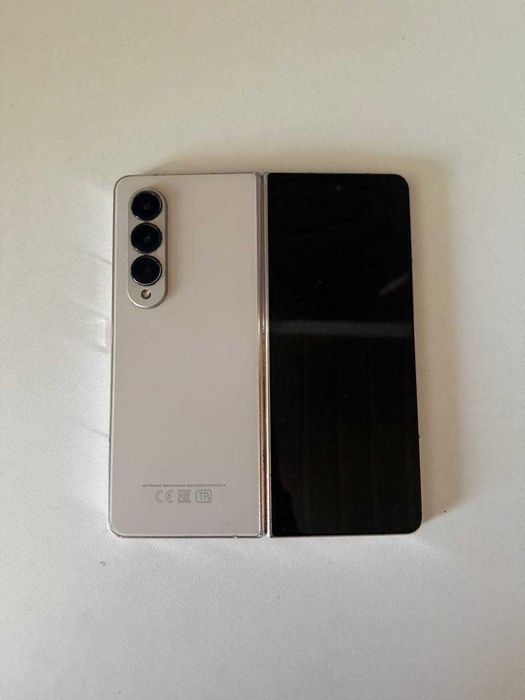 Продам Samsung Galaxy Z Fold 4