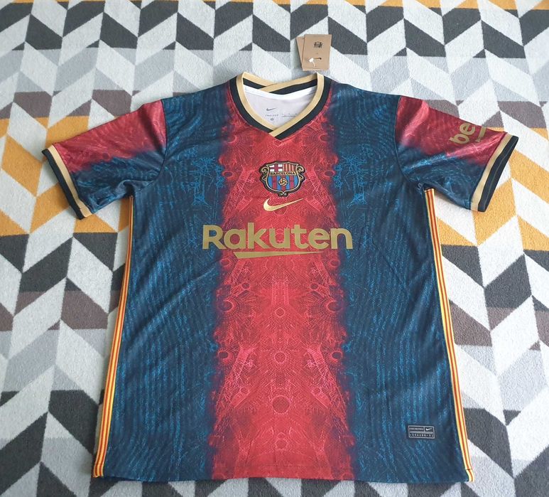 ОРИГИНАЛНА мъжка фанелка NIKE МЕСИ 10, БАРСЕЛОНА, Юбилейна, Размер Л