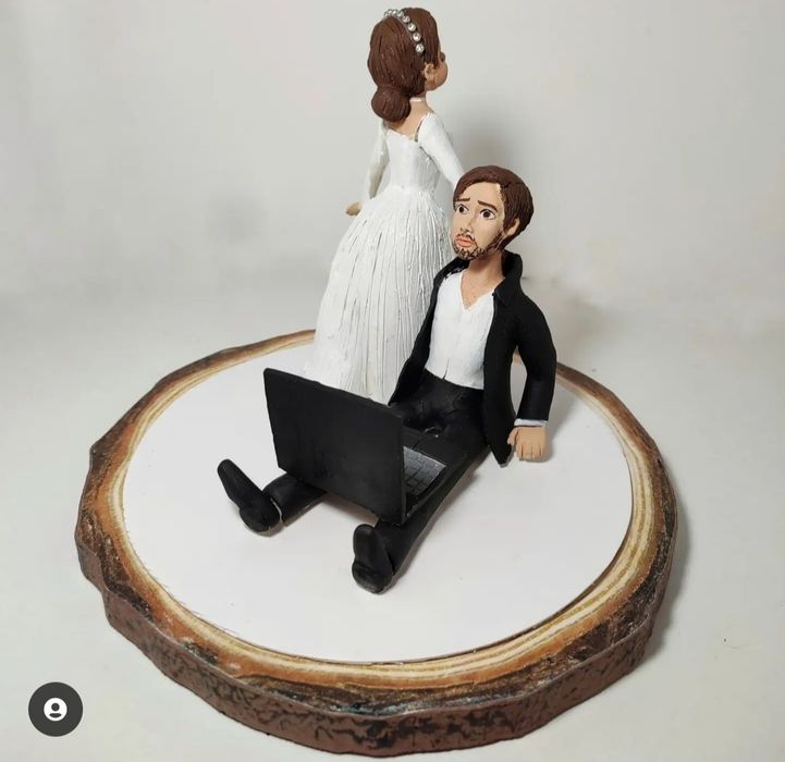 Realizez figurine din pasta de zahar și lut