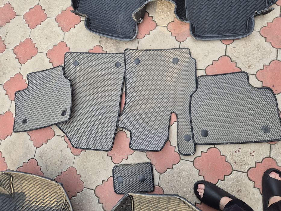 Hyundai Elantra напольные чехлы