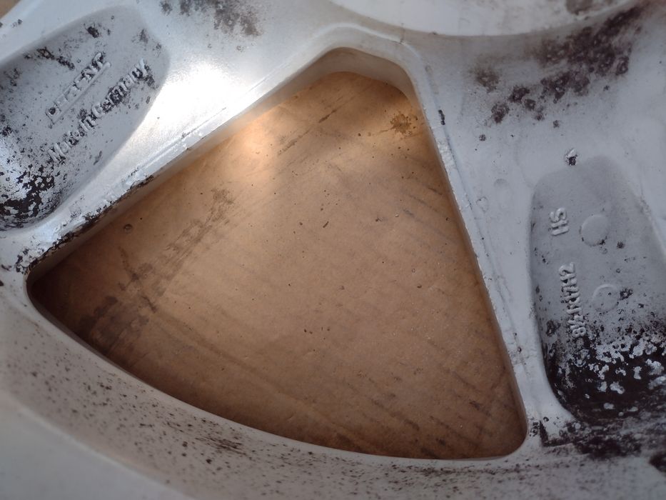 Перфектни Dezent 17-5x112 et50  8.5j Mercedes