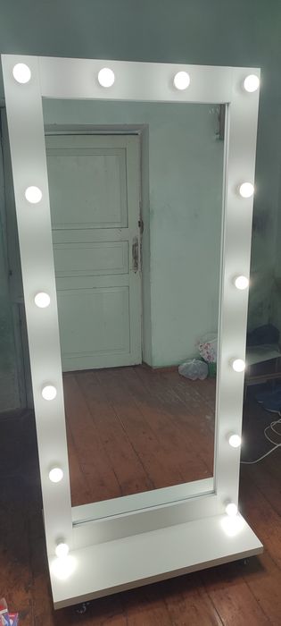 Лед зеркало грим