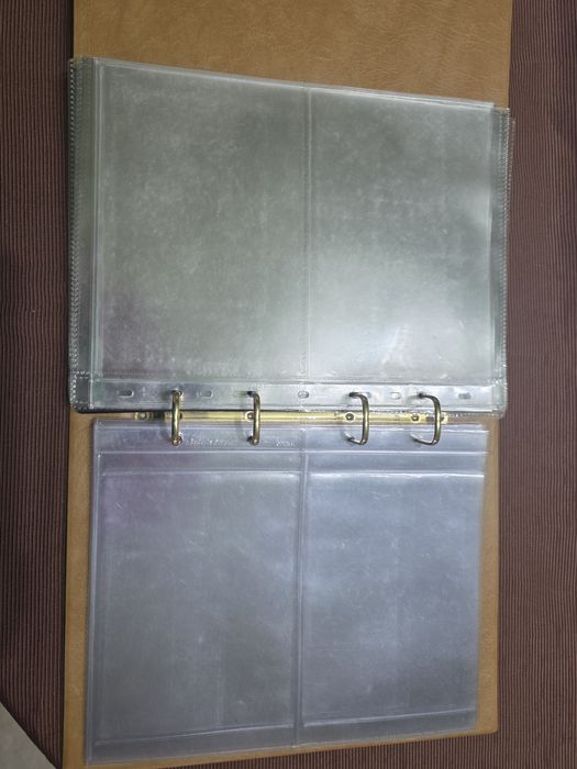 Vând albume pentru bancnote