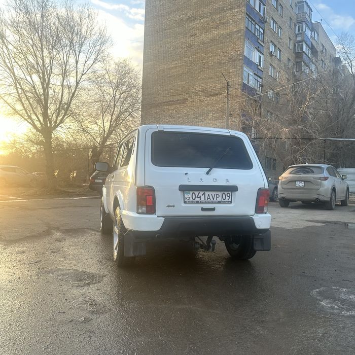 Продаю ниву 21214