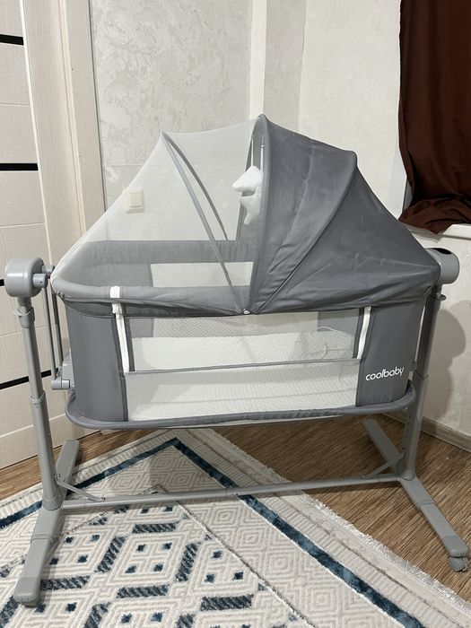 Деткая кроватка - манеж