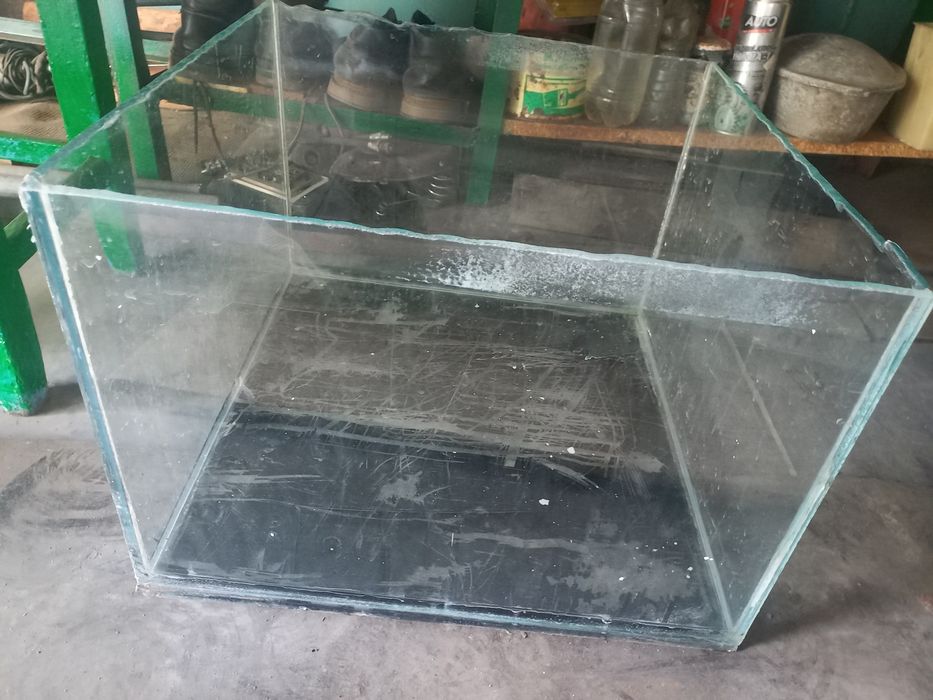 Продам 75л аквариум