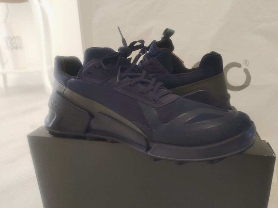 Кро-ссовки ECCO Biom 2.1X Country M.