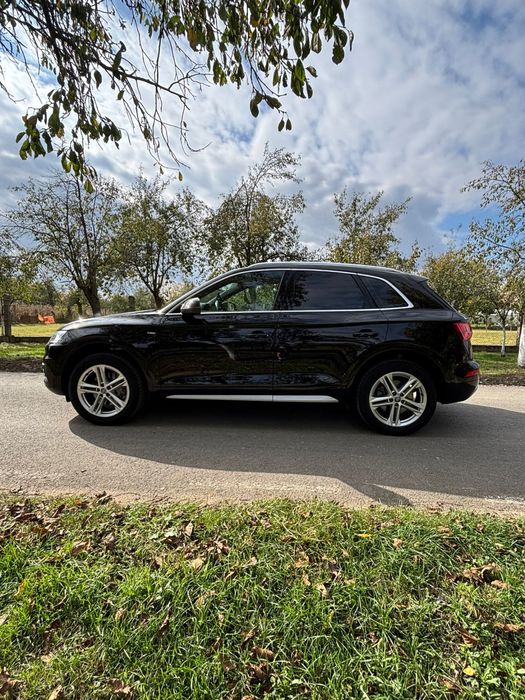 Vand Audi Q5 2019 impecabila motor 2.0D €6
