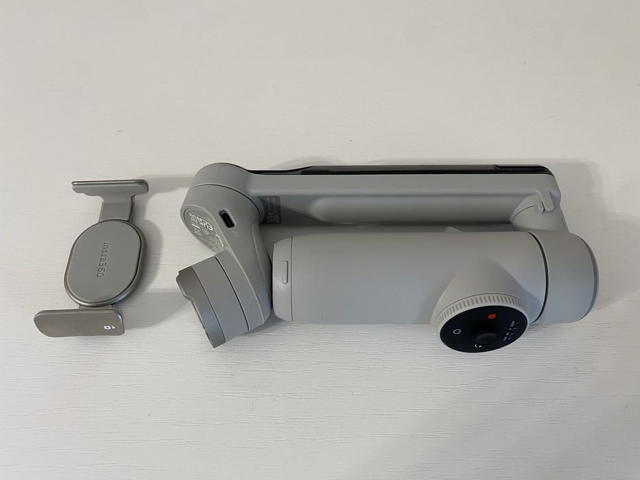 Продам стабилизатор Insta360 Flow Pro