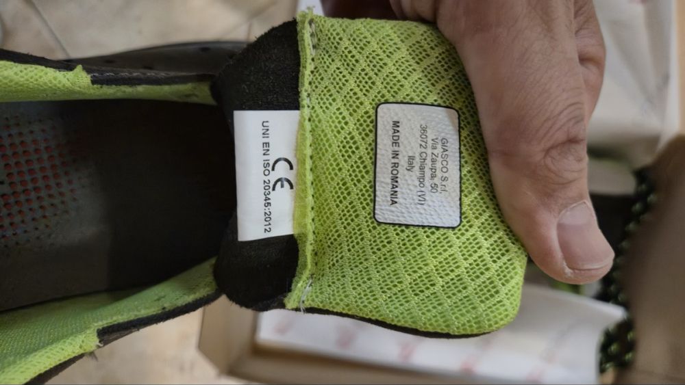 Работни обувки нови