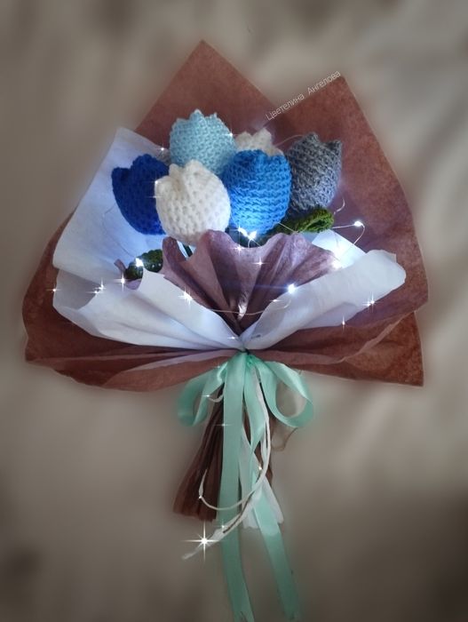 Вечен букет от плетени лалета