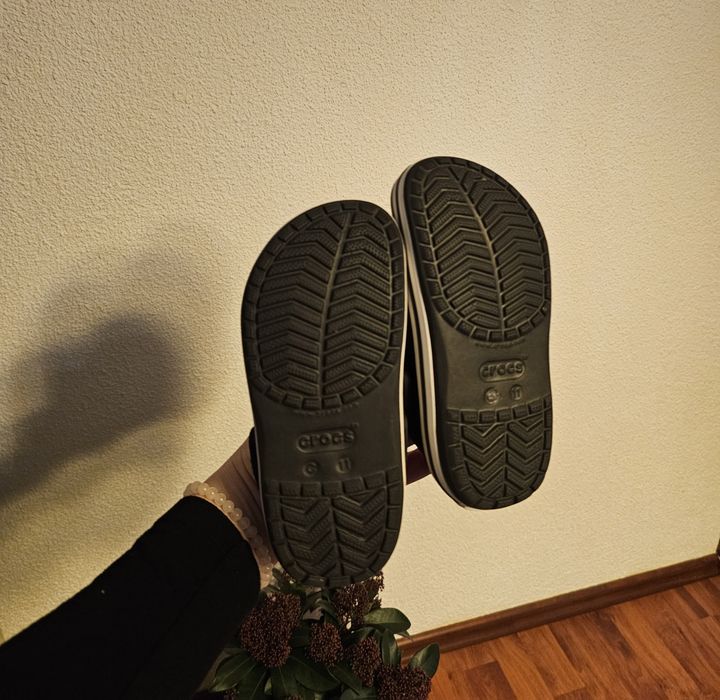 Saboti cu bareta slingback Crocband, Negru, 28-29