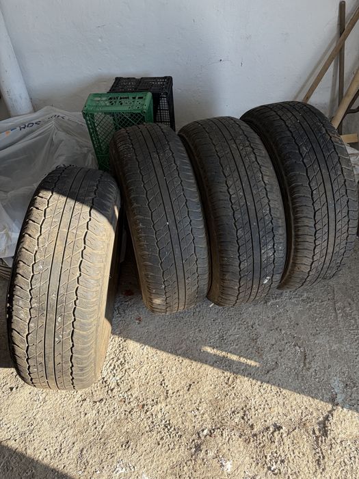 Продам комплект шин на прадо