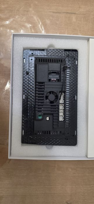 Автомагнитола Kenwood