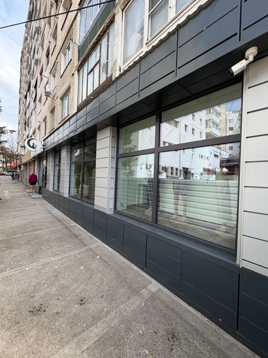 Ofer spre inchiriere spatiu comercial ultracentral in Pascani