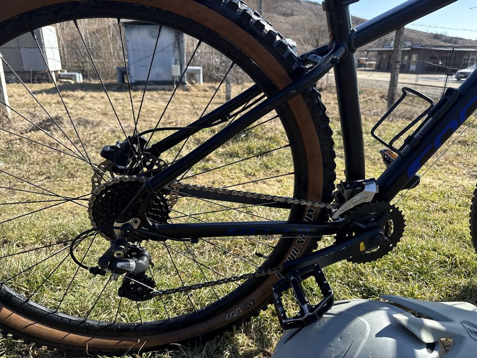 Bicicleta carrera hellcat