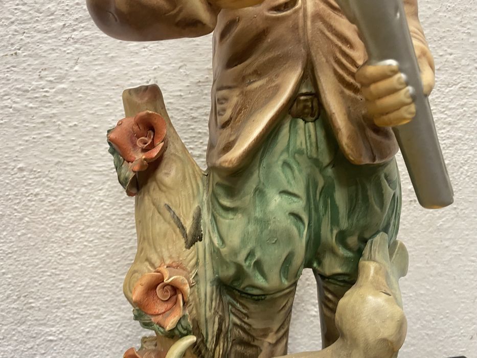 Порцеланова фигура Capodimonte Италия ловец с куче