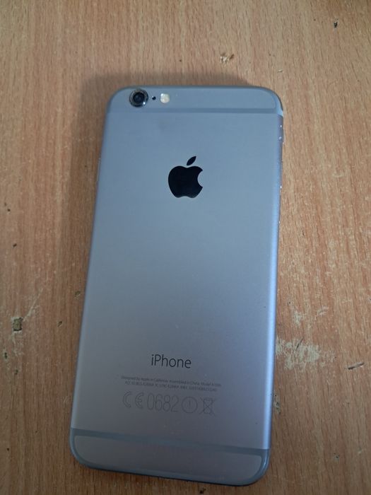iPhone 6 pentru piese / Nu se aprinde
