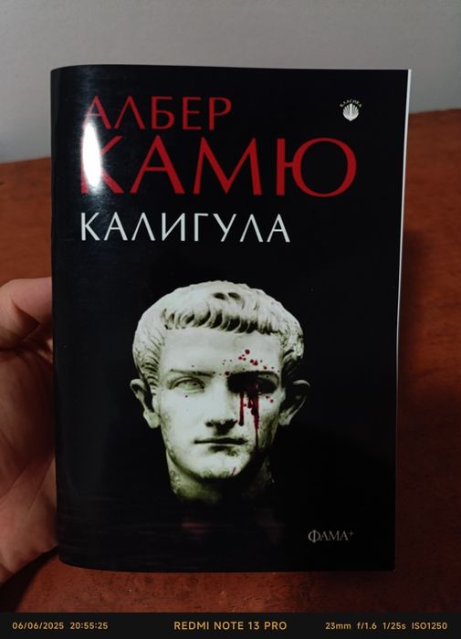 Kitoblar sotiladi yangi.