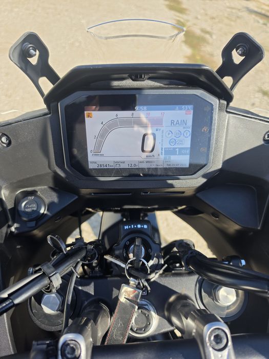 Honda transalp 750XL cu multe dotari de calitate