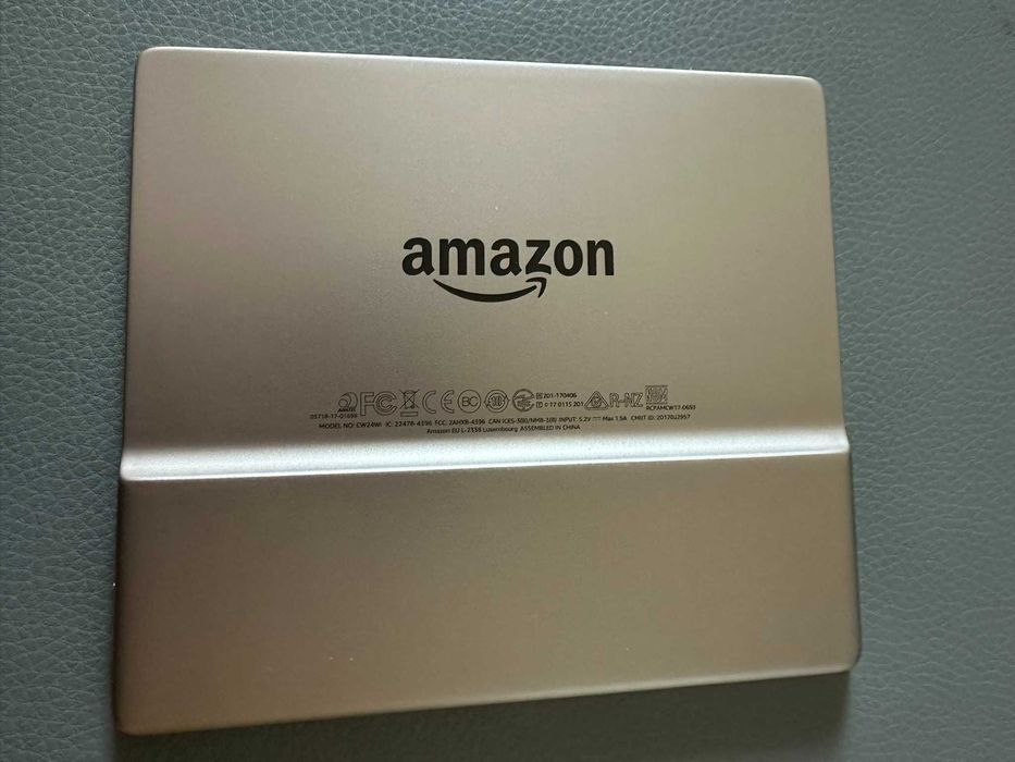 Kindle Oasis 9th gen 32GB WIFI + husă originală