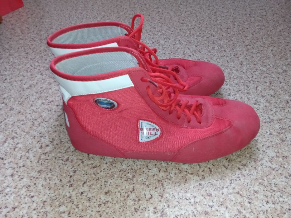 Продам броцовки green hill