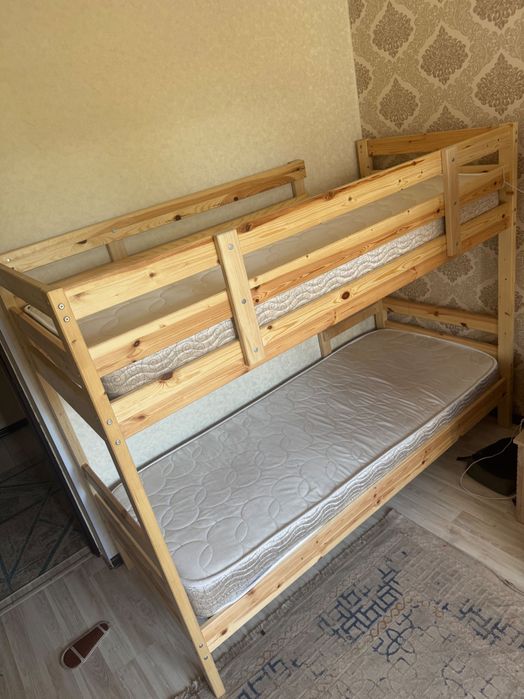 Двухъярусная детская кровать