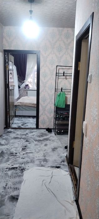 Продаётся 2-х комнатная квартира в Чирчике