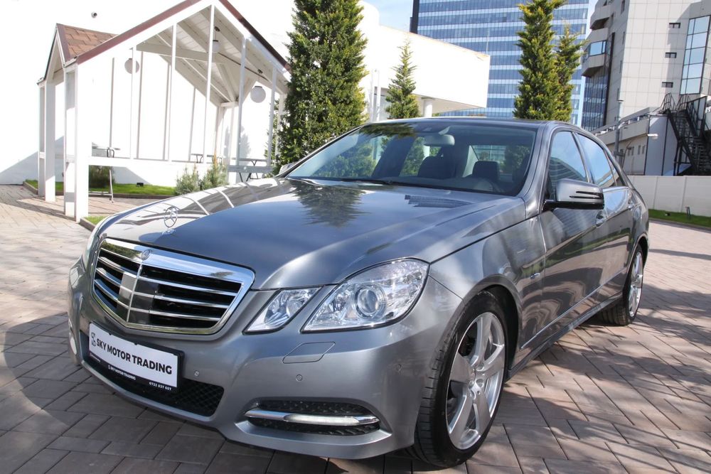 Mercedes-Benz E 250d 4MATIC 204PS/ 500n/m/ Distronic/ Nav Mare/ ILS LED/ TOP - CA NOU
