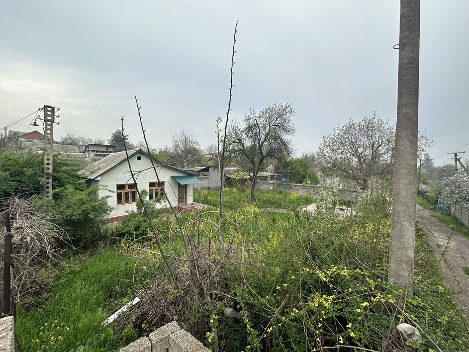 Uy joy sotiladi yoki moshinaga almashaman!