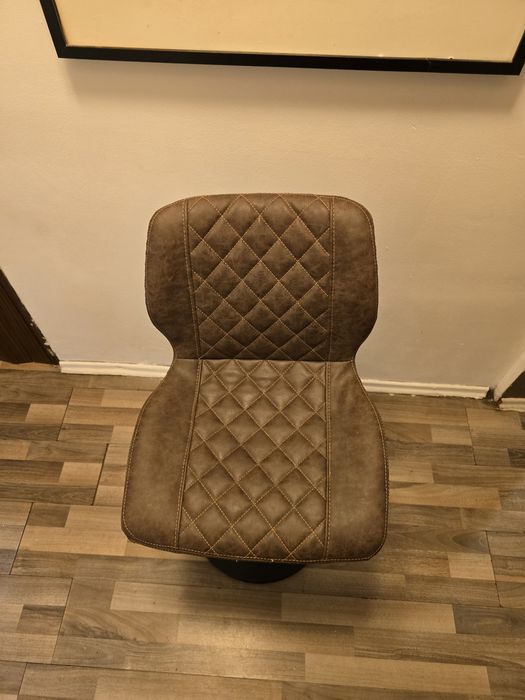 Vând scaun de birou ergonomic, în stare excelentă