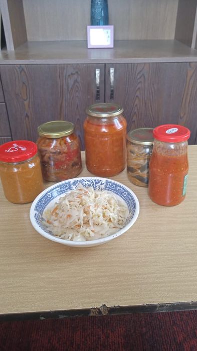 Продам домашние салаты