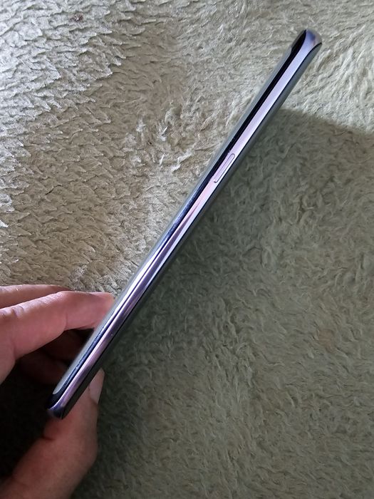 Vând Samsung S8 SILVER