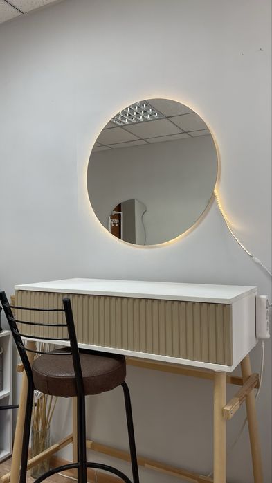 Ареда рабочего места для бровиста